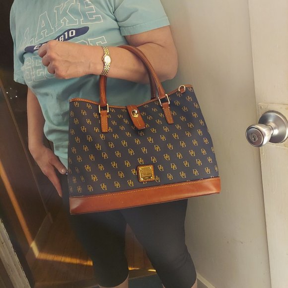 D & B large satchel - Picture 3 of 4